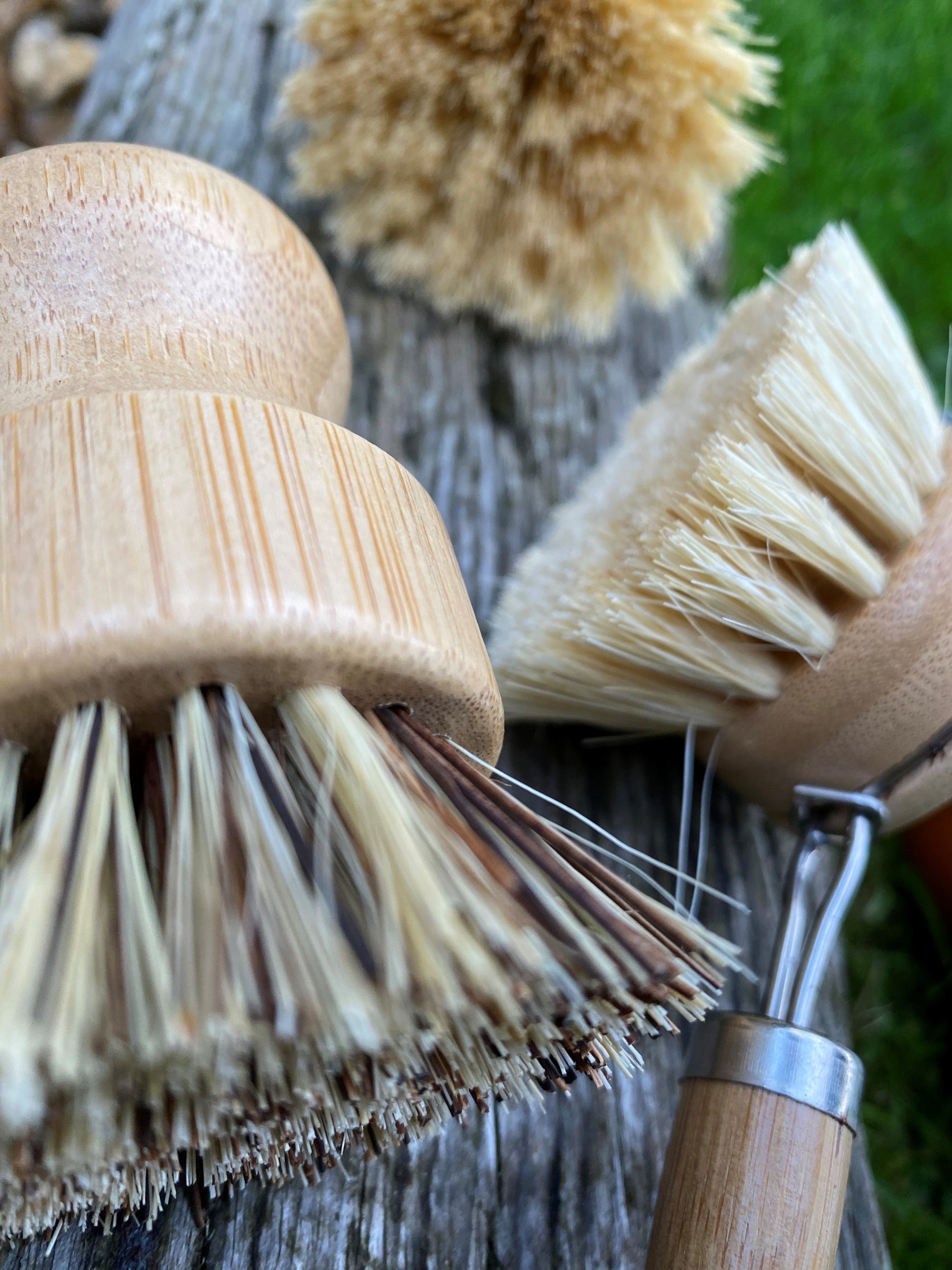 Bamboo and Coconut Fibre Dish & Veg Washing Brush