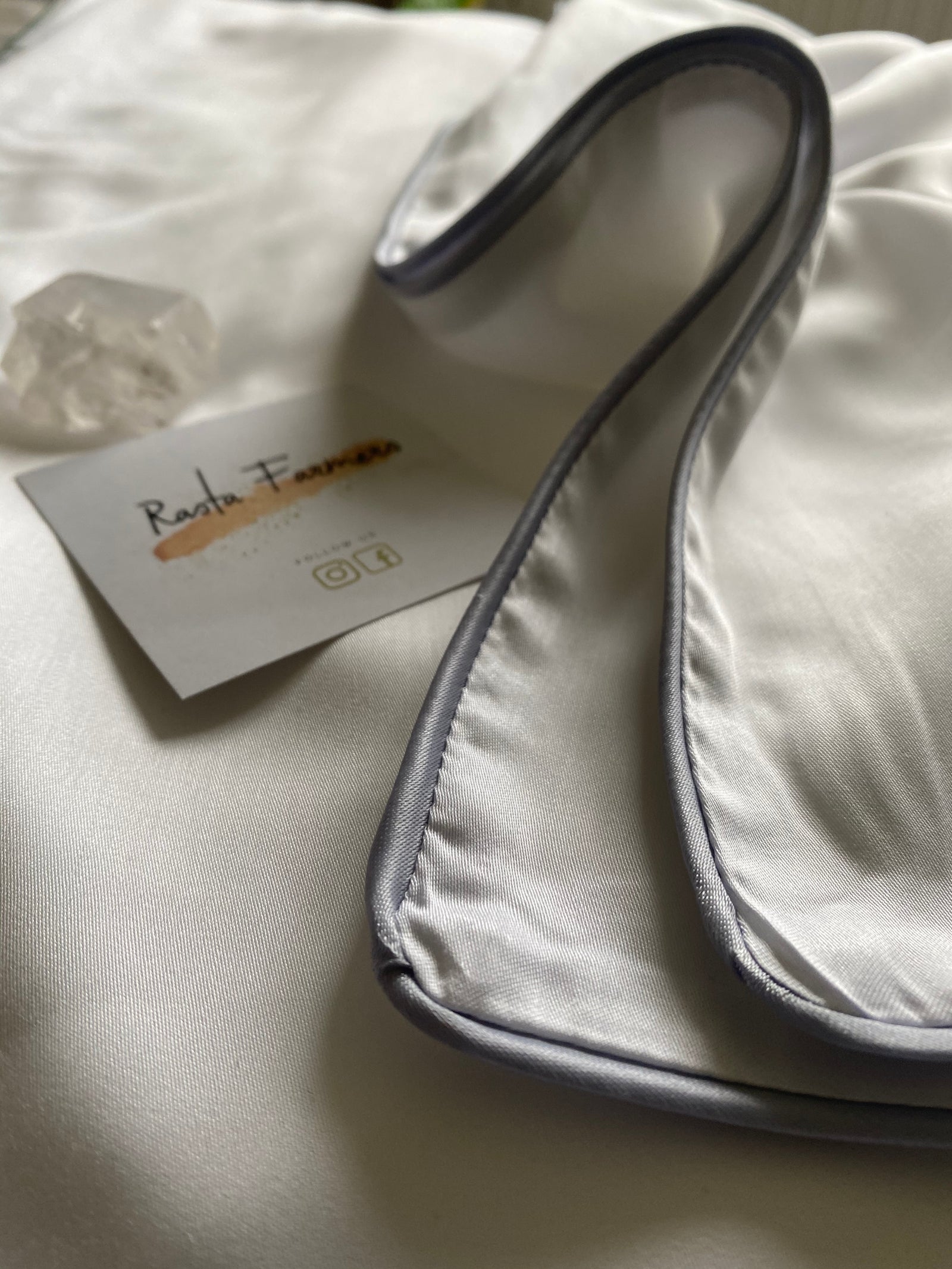 4 Piece 100% Organic Luxurious Bamboo Bedding - Silver Siesta