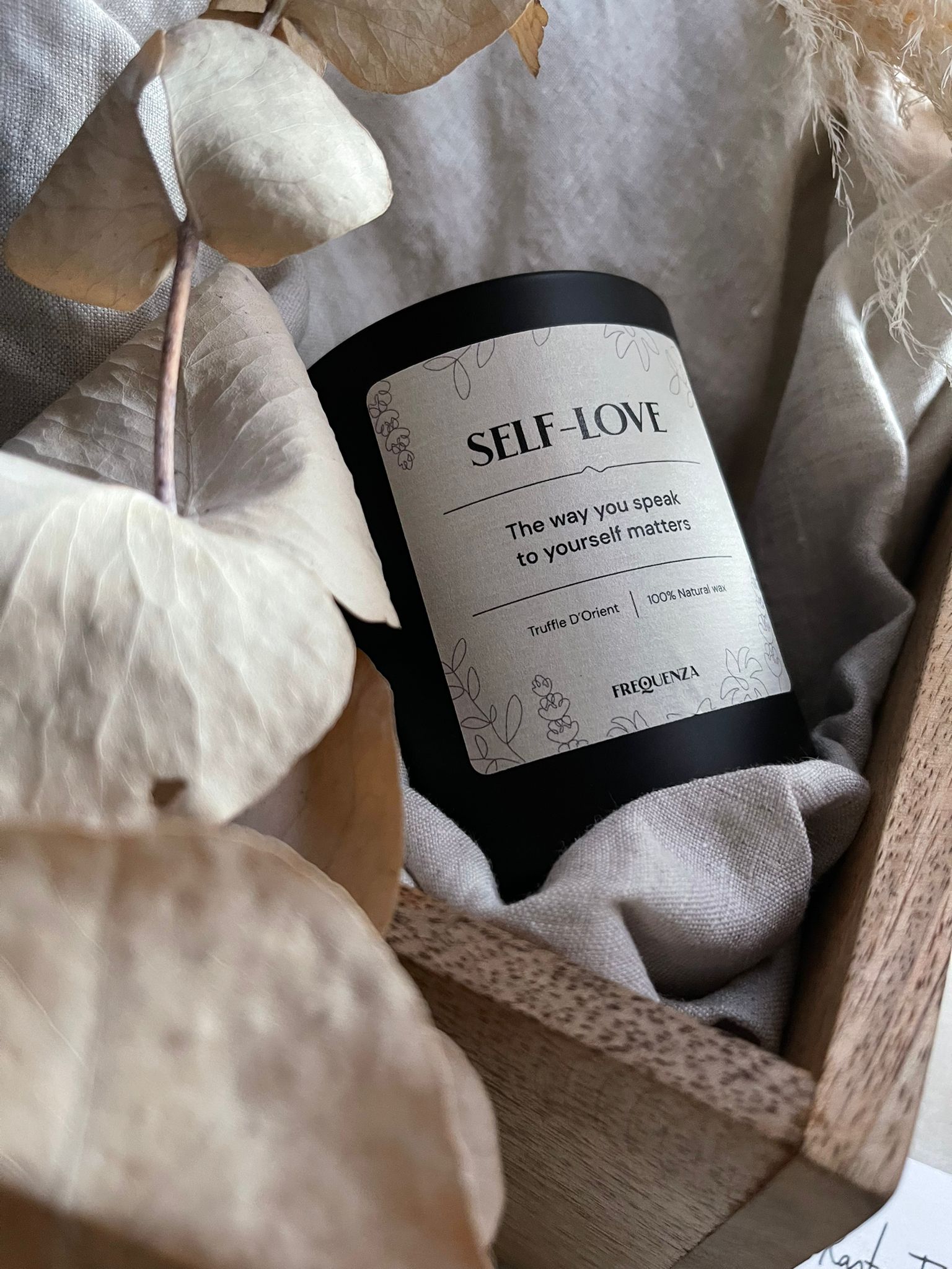 FREQUENZA - Self Love - Jasmine & Truffle D’Orient - 40hr Burn Time