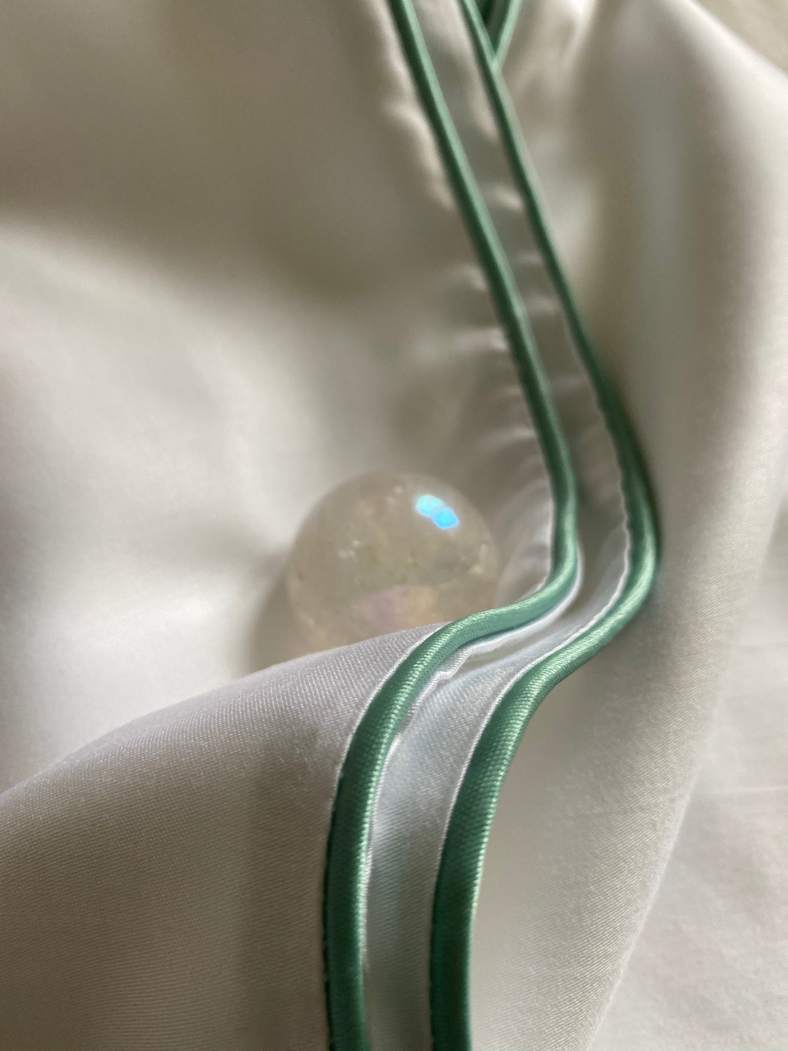 4 Piece 100% Organic Luxurious Bamboo Bedding - Mint Dreams