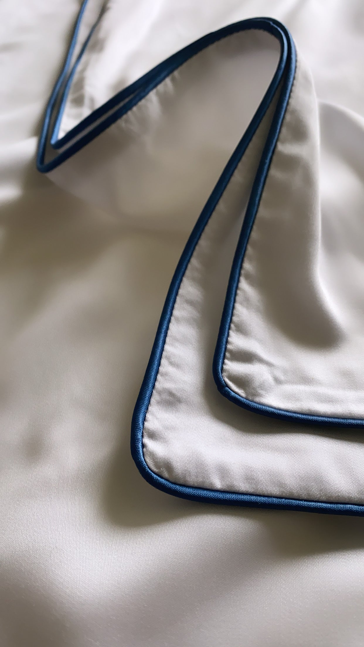 4 Piece 100% Organic Luxurious Bamboo Bedding - Navy Nights