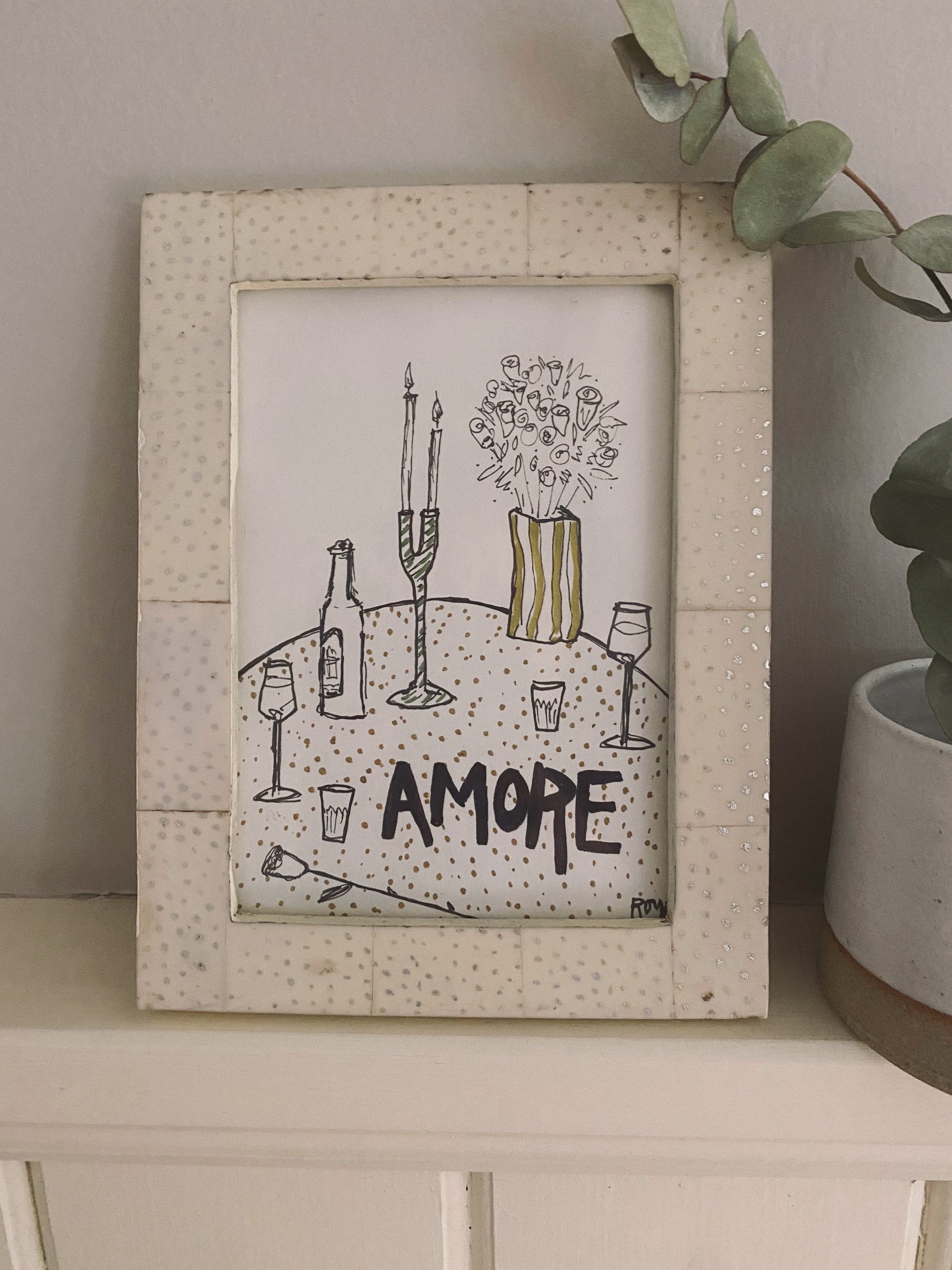 ROYA - Art Piece 'Amore' & Faux Ivory Glossy Frame