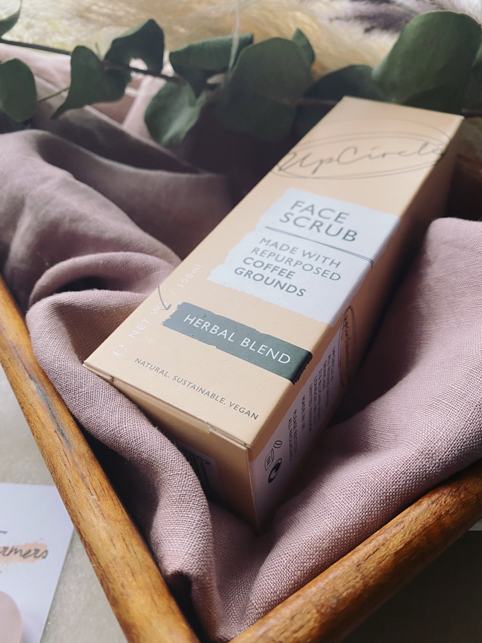 UpCircle - Face Scrub - Coffee & Tea Tree